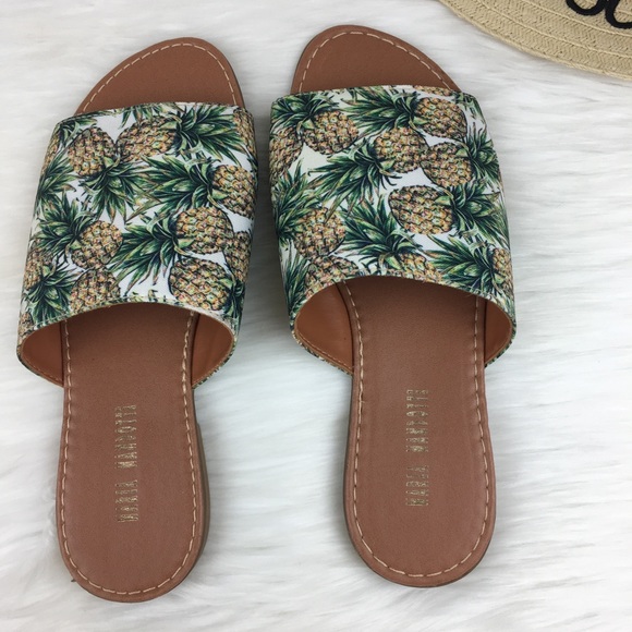 Maria Mandotti Pineapple Print Sandals - Picture 3 of 5
